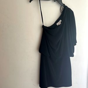 Black one shoulder polyester-spandex short dress